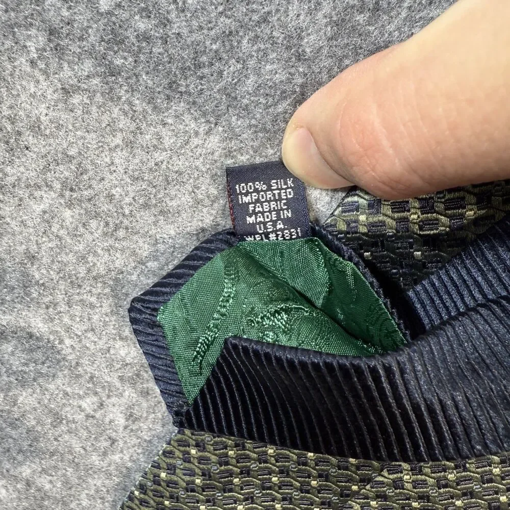 Tommy Hilfiger Mens‎ Dress Tie 100% Silk Green/Blue